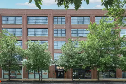 4100 Forest Park Ave #523, Saint Louis, MO 63108