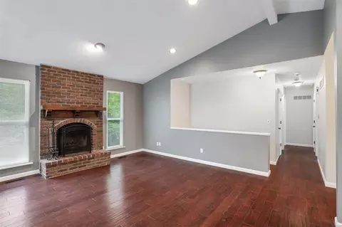 511 Echo Hill Ct, Ballwin, MO 63021 photo 2