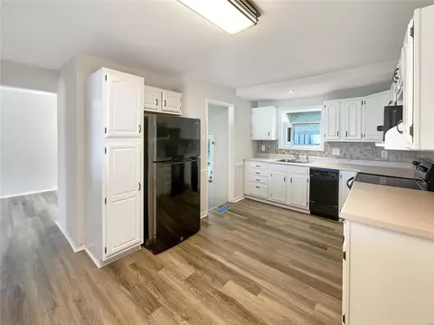 Kitchen - 903 Saint Bernard Dr, O'fallon, MO 63366 photo 3 of 4