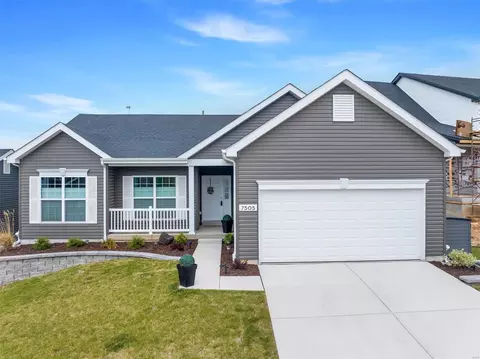 7505 Shadow Point Dr, Saint Louis, MO 63129