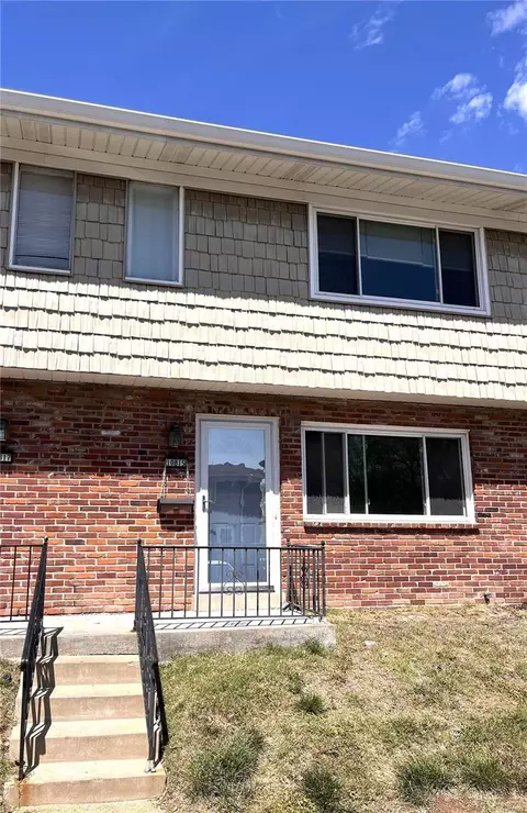 10815 Carroll Wood Way, Saint Louis, MO 63128