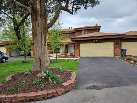 1129 Claytonbrook Ct, Ballwin, MO 63011