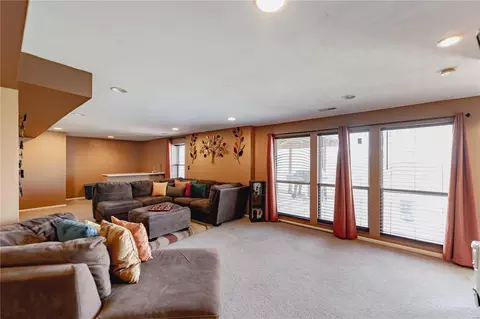 Living - 166 Royallprairie Ln, O'fallon, MO 63368 photo 5 of 8