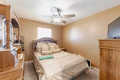 Bedroom - 166 Royallprairie Ln, O'fallon, MO 63368 photo 6 of 11