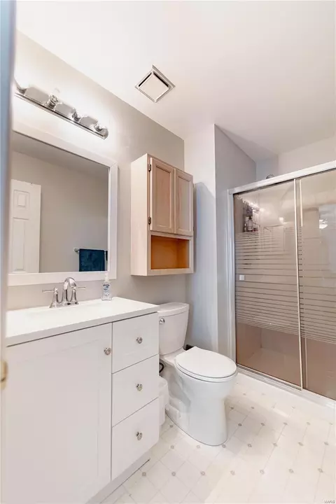 Bath - 166 Royallprairie Ln, O'fallon, MO 63368 photo 1 of 3