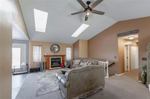 Living - 166 Royallprairie Ln, O'fallon, MO 63368 photo 3 of 8