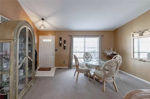 Dining - 166 Royallprairie Ln, O'fallon, MO 63368 photo 1 of 5