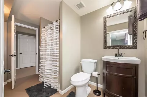 Bath - 1507 Heather Glen Dr, Lake Saint Louis, MO 63367 photo 5 of 5