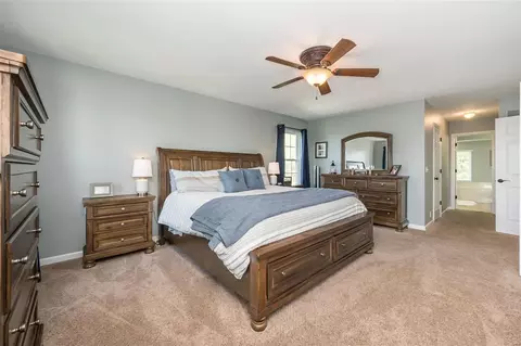Bedroom - 1507 Heather Glen Dr, Lake Saint Louis, MO 63367 photo 1 of 5