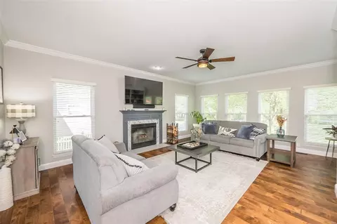 Living - 1507 Heather Glen Dr, Lake Saint Louis, MO 63367 photo 2 of 5