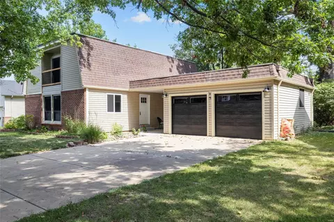 41 Picardy Dr, Lake Saint Louis, MO 63367
