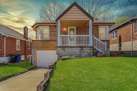 8744 Susan Ave, Saint Louis, MO 63114
