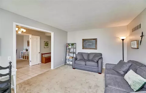Living - 814 Phaeton Dr, Manchester, MO 63021 photo 1 of 6