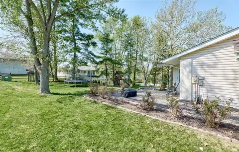 Exterior - 814 Phaeton Dr, Manchester, MO 63021 photo 3 of 6