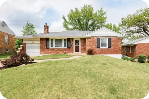 9461 Bagley Dr, Saint Louis, MO 63136
