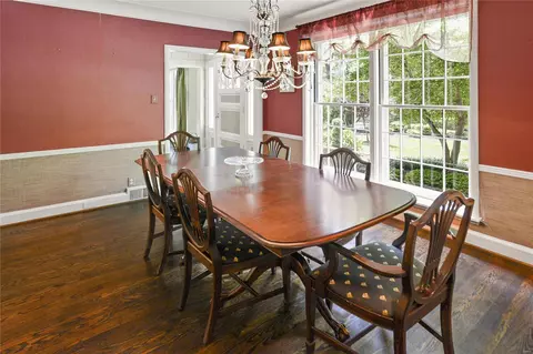 Dining - 12 Daniel Rd, Saint Louis, MO 63124 photo 1 of 2
