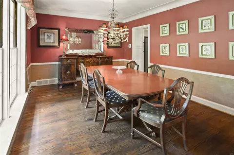 Dining - 12 Daniel Rd, Saint Louis, MO 63124 photo 2 of 2