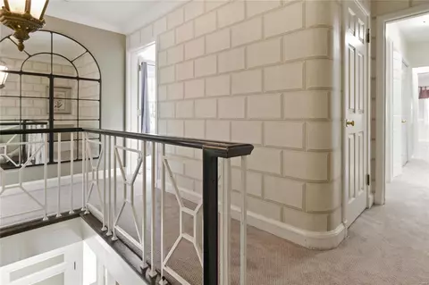 Entry Way - 12 Daniel Rd, Saint Louis, MO 63124 photo 2 of 2