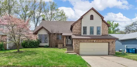 1617 Lynncove Ln, Saint Charles, MO 63303