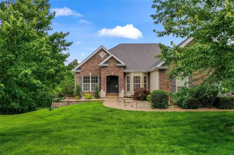 157 Cooperwyck Rd, Wentzville, MO 63385