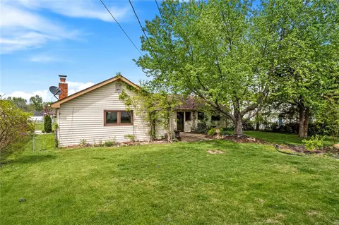 Exterior - 404 Saint Joseph Ave, O'fallon, MO 63366 photo 2 of 9
