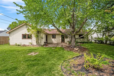 Exterior - 404 Saint Joseph Ave, O'fallon, MO 63366 photo 3 of 9