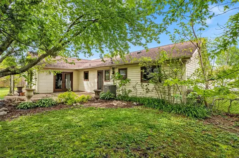 Exterior - 404 Saint Joseph Ave, O'fallon, MO 63366 photo 4 of 9