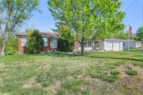 6523 Telegraph Rd, Saint Louis, MO 63129