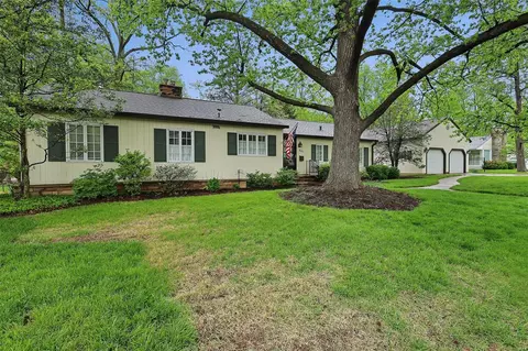 601 Dickson St, Saint Louis, MO 63122