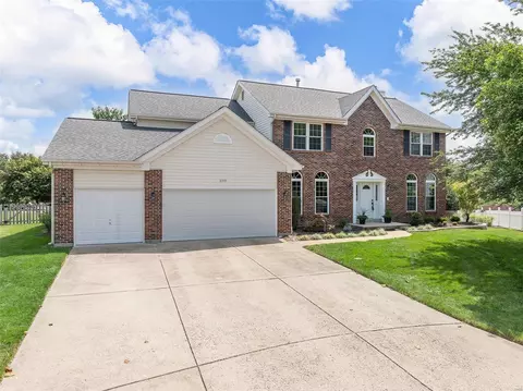 Exterior - 16301 Autumn Crest Ct, Ellisville, MO 63011 photo 2 of 15