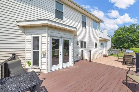 Exterior - 16301 Autumn Crest Ct, Ellisville, MO 63011 photo 6 of 15