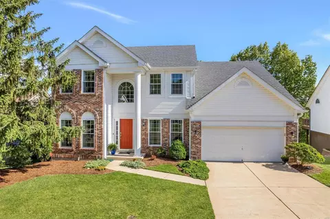 860 Legends View Dr, Eureka, MO 63025