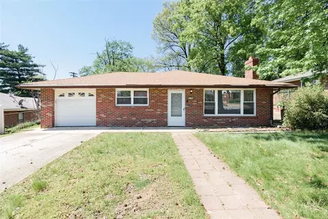 2105 Brown Rd, Saint Louis, MO 63114