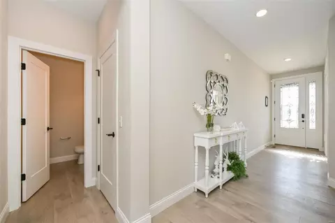 Entry Way - 803 Upland Loop, O'fallon, MO 63368 photo 4 of 5