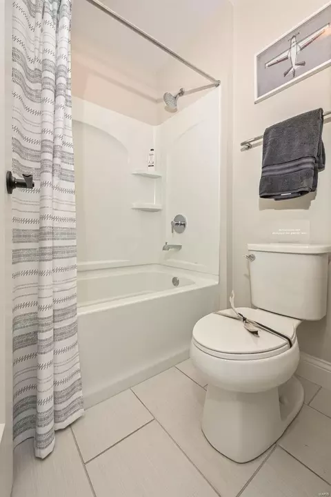 Bath - 803 Upland Loop, O'fallon, MO 63368 photo 5 of 7