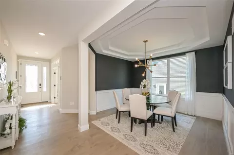 Dining - 803 Upland Loop, O'fallon, MO 63368 photo 5 of 6
