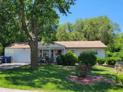 330 Quiet Country Dr, Saint Peters, MO 63376