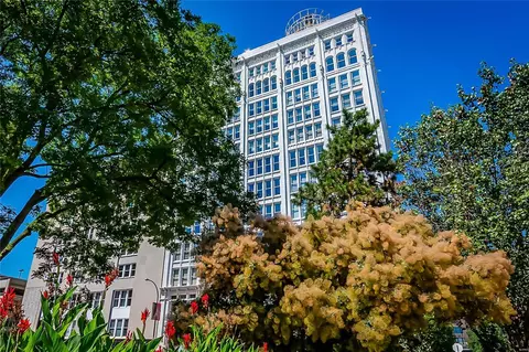 1501 Locust St #508, Saint Louis, MO 63103