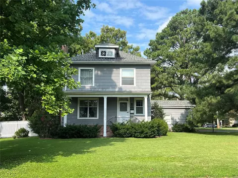 509 Venneman Ave, Glendale, MO 63122