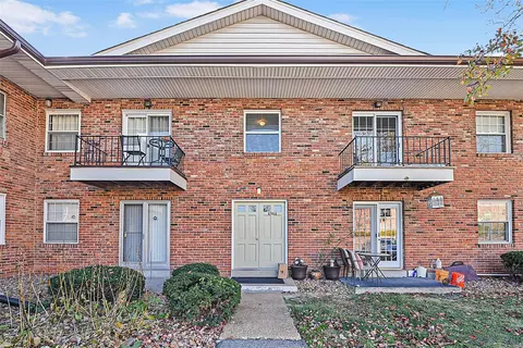6966 Colonial Woods Dr #64, Saint Louis, MO 63129