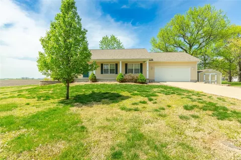 1595 Washington St, Portage Des Sioux, MO 63373