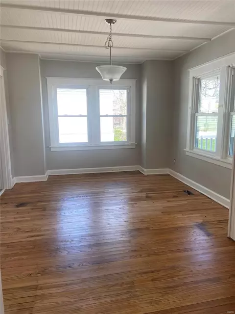 3823 Midview Ave, Bridgeton, MO 63044 photo 2