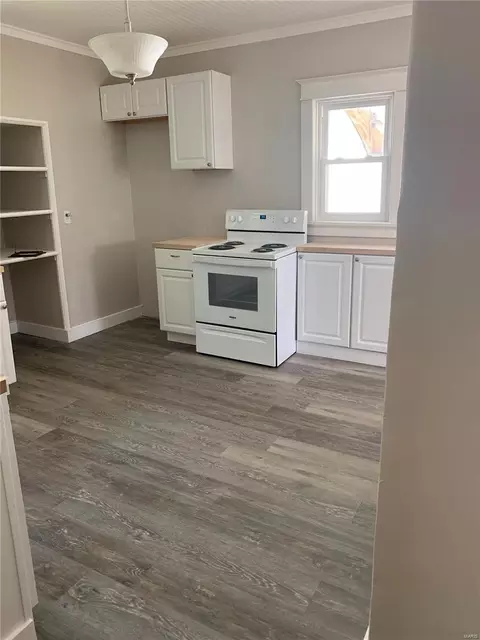 3823 Midview Ave, Bridgeton, MO 63044 photo 7