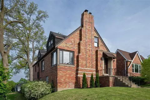 4673 S 37th St, Saint Louis, MO 63116