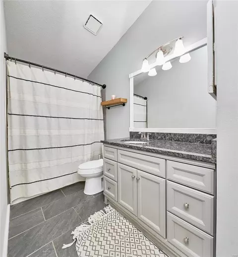 Bath - 13 Saddleback Ct, O'fallon, MO 63368 photo 1 of 2