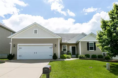 2608 Preston Woods Trl, Lake Saint Louis, MO 63367
