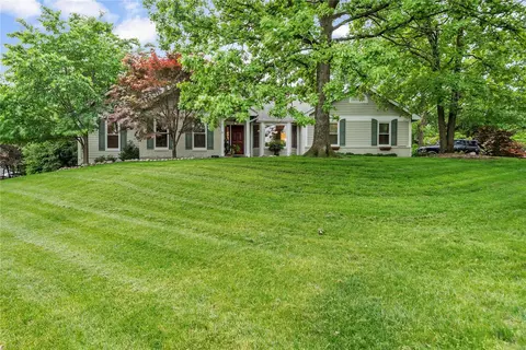 2002 Centennial Ct, Wildwood, MO 63011 photo 3