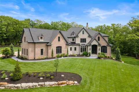12660 Post Oak Rd, Saint Louis, MO 63131