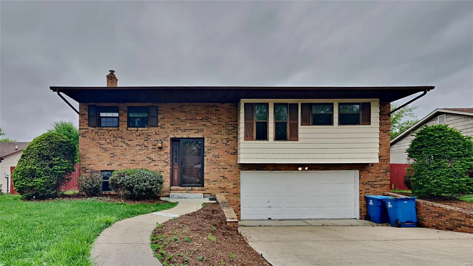 201 Timber Dr  