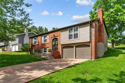 1257 Mautenne Dr, Manchester, MO 63021 photo 2